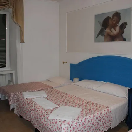 Nocleg ze śniadaniem Casa Dell'amicizia 2*