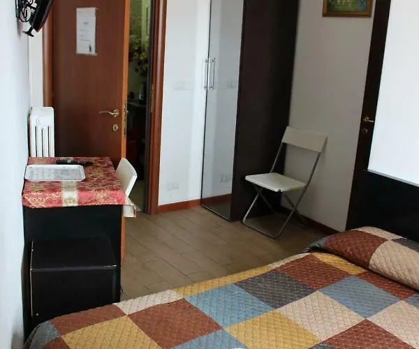 B&B Casa Dell'amicizia 로마