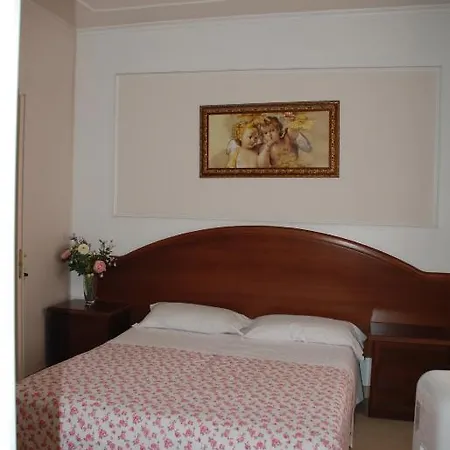 Casa Dell'amicizia Bed and breakfast 2*