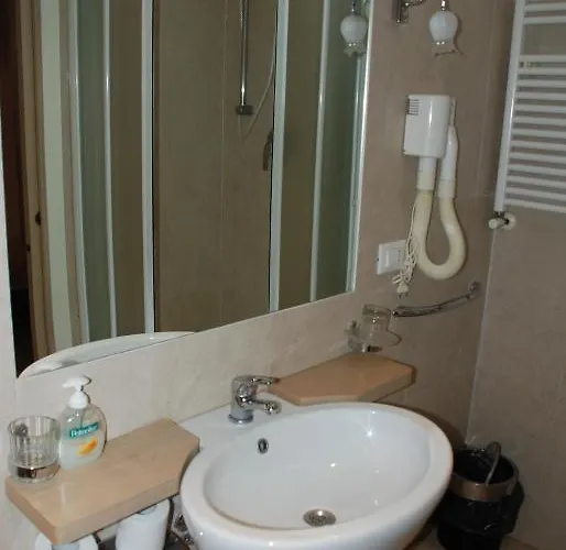 Casa Dell'amicizia Bed and Breakfast 2*